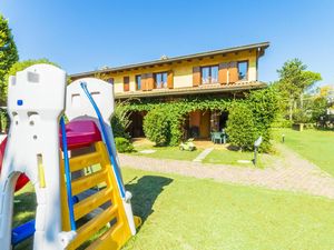 23201547-Ferienhaus-6-Bibione-300x225-4