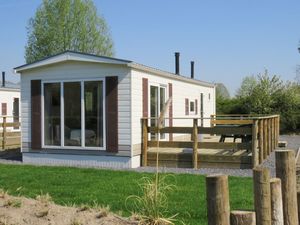 23973871-Ferienhaus-4-Biddinghuizen-300x225-1