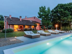 23467995-Ferienhaus-12-Bientina-300x225-0