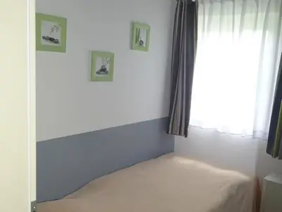 Schlafzimmer 3 mit zwei Einzelbetten
