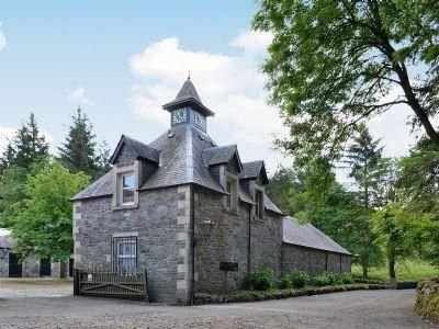 Direkte Umgebung des Objekts. Steading Bell Tower