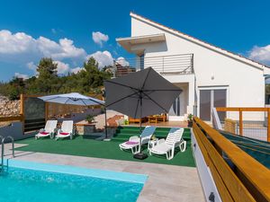 Ferienhaus für 8 Personen (100 m²) in Bilice