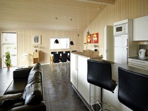 23980424-Ferienhaus-8-Billund-300x225-3