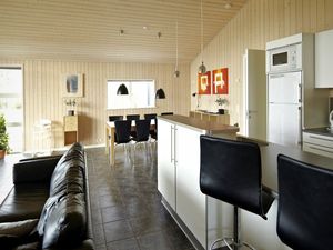 23971679-Ferienhaus-8-Billund-300x225-3