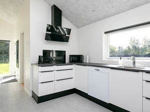 22171313-Ferienhaus-8-Bindslev-300x225-3