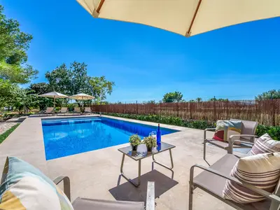 PoolOfHouse