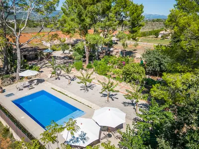 PoolOfHouse