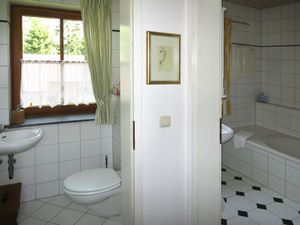 23846710-Ferienhaus-7-Bischofsmais-300x225-5