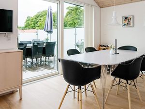 22404467-Ferienhaus-6-Bjert-300x225-4