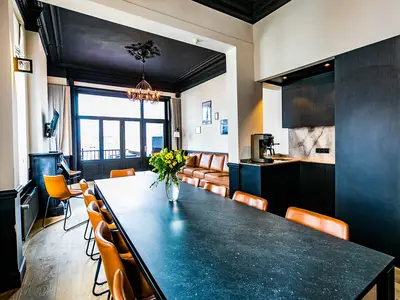 DiningRoom