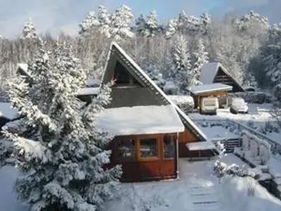 Häuschen im Winter
