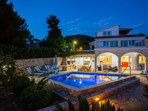 Ferienhaus für 14 Personen (241 m²) in Blato (Korcula)