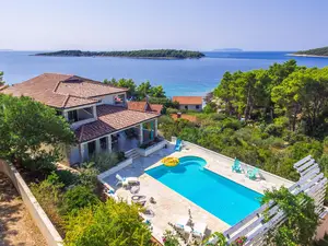 Ferienhaus für 8 Personen (203 m²) in Blato