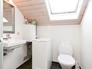 22383103-Ferienhaus-8-Blåvand-300x225-1