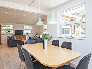 503630-Ferienhaus-6-Blåvand-300x225-4