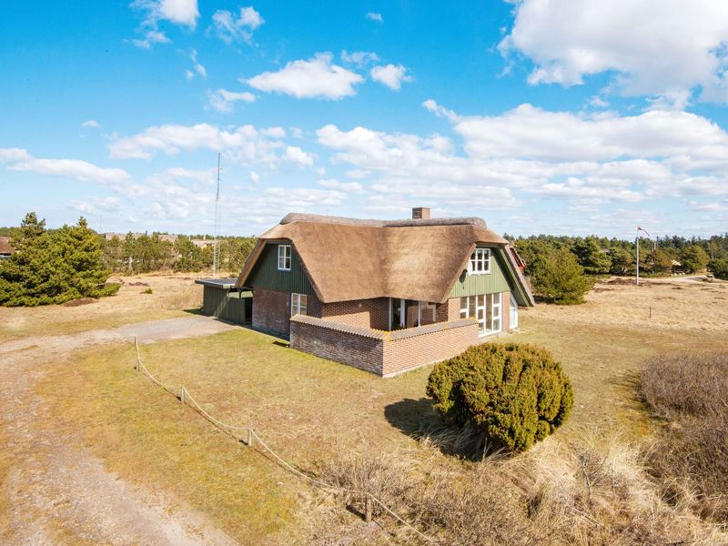 22383411-Ferienhaus-7-Blåvand-800x600-0