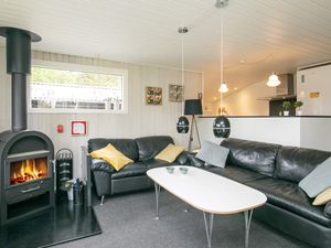 512608-Ferienhaus-6-Blåvand-300x225-1