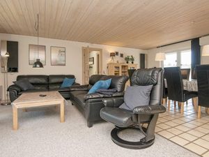 3584342-Ferienhaus-9-Blåvand-300x225-5