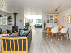 18195051-Ferienhaus-6-Blåvand-300x225-3