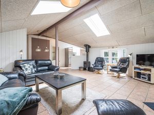 22350565-Ferienhaus-8-Blåvand-300x225-3