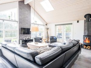 22351029-Ferienhaus-8-Blåvand-300x225-1