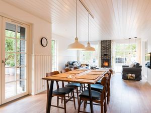 22351367-Ferienhaus-8-Blåvand-300x225-5