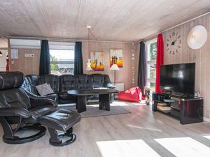 23373593-Ferienhaus-8-Blåvand-300x225-3