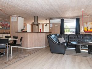 23373593-Ferienhaus-8-Blåvand-300x225-4