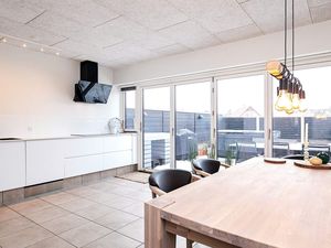 22276927-Ferienhaus-8-Blåvand-300x225-5