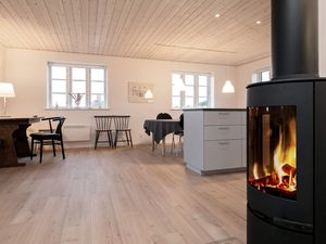 23275045-Ferienhaus-8-Blåvand-300x225-5