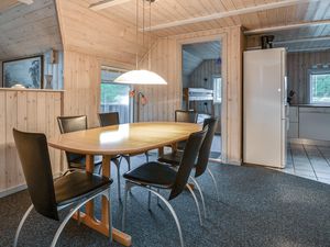 23724430-Ferienhaus-8-Blåvand-300x225-4