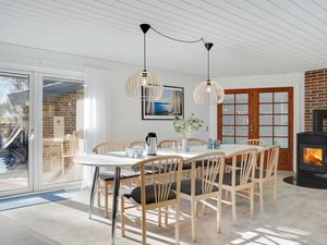 23724851-Ferienhaus-10-Blåvand-300x225-3