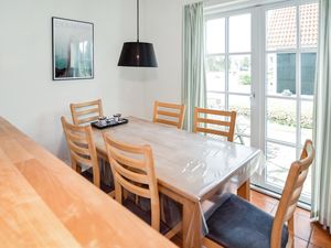 23724140-Ferienhaus-4-Blåvand-300x225-5