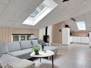 23728702-Ferienhaus-8-Blåvand-300x225-4