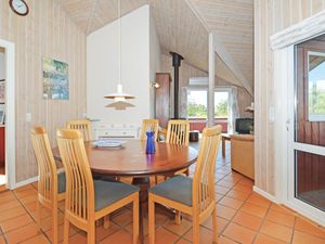 23729344-Ferienhaus-8-Blåvand-300x225-5