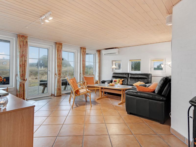 23736091-Ferienhaus-8-Blåvand-800x600-2