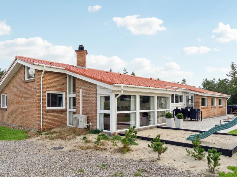 23760812-Ferienhaus-10-Blåvand-800x600-0