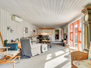 23584048-Ferienhaus-6-Blåvand-300x225-1