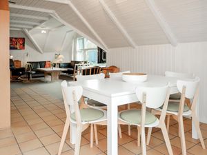 23728815-Ferienhaus-6-Blåvand-300x225-3