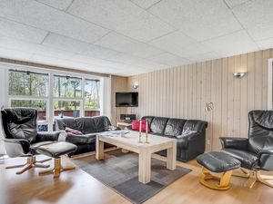 23728826-Ferienhaus-6-Blåvand-300x225-1