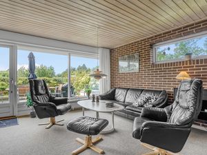 23719553-Ferienhaus-6-Blåvand-300x225-1