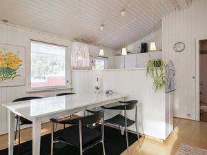 23011225-Ferienhaus-4-Blåvand-300x225-4