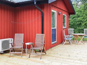 23574997-Ferienhaus-7-Blidö-300x225-4