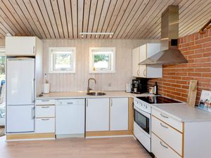 23645658-Ferienhaus-6-Blokhus-300x225-5