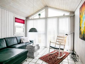 755511-Ferienhaus-6-Blokhus-300x225-5