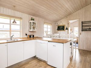 17928400-Ferienhaus-6-Blokhus-300x225-5