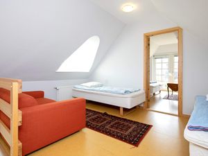 22881317-Ferienhaus-8-Blokhus-300x225-3