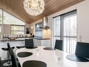 22924667-Ferienhaus-6-Blokhus-300x225-2