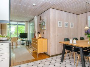 23136783-Ferienhaus-6-Blokhus-300x225-5