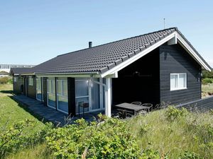 19317014-Ferienhaus-8-Blokhus-300x225-1